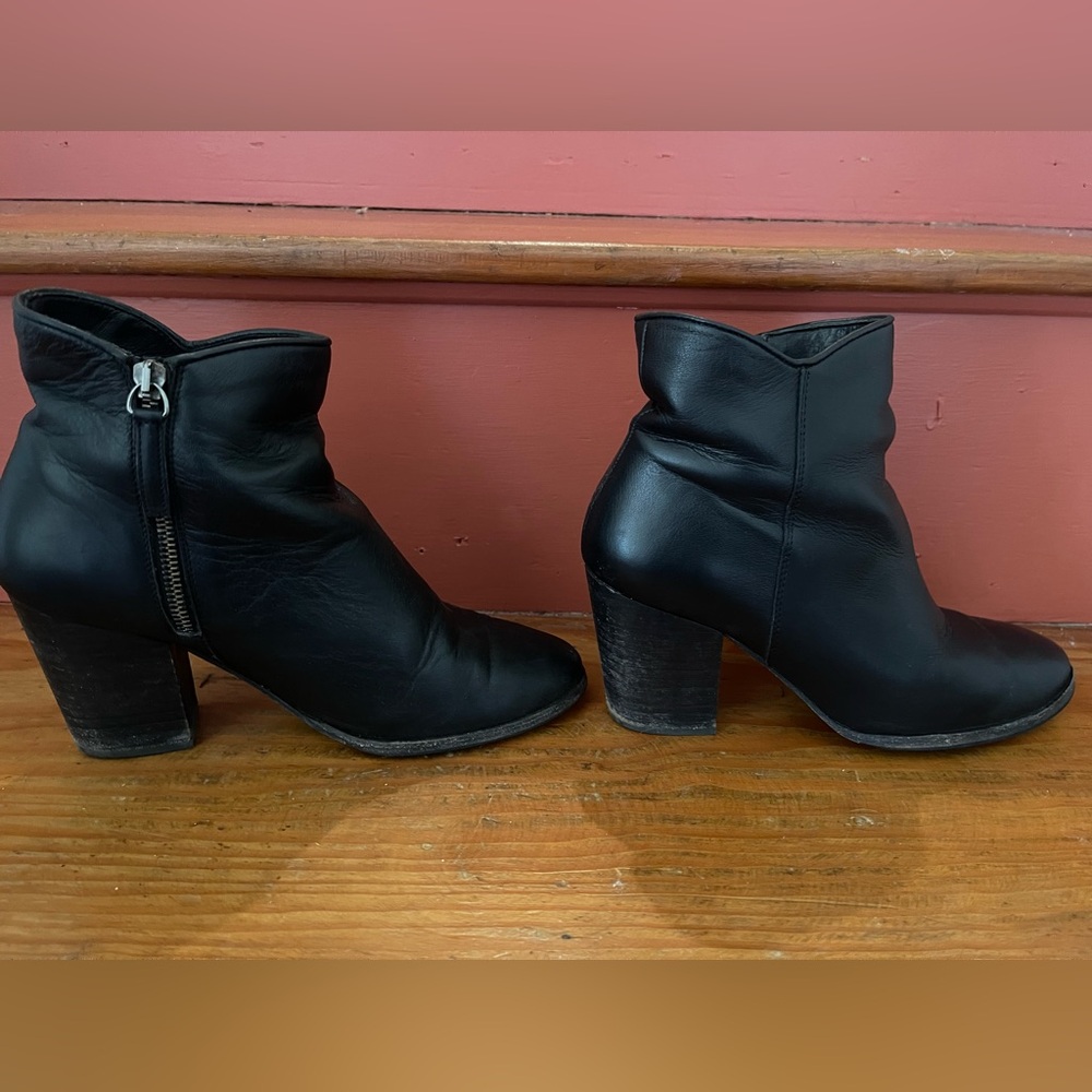 Thursday Boots size 8- Black Leather